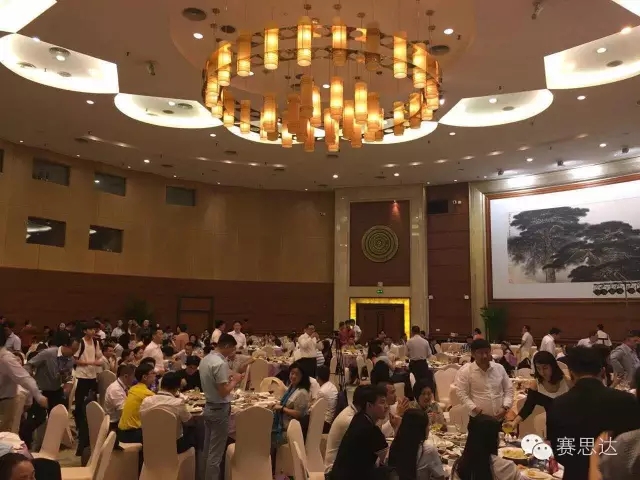 燃?xì)饪緺t,旋轉(zhuǎn)爐,熱風(fēng)循環(huán)爐,冷凍醒發(fā)箱,起酥機(jī),組合爐-賽思達(dá)-世界級(jí)烘焙設(shè)備品牌